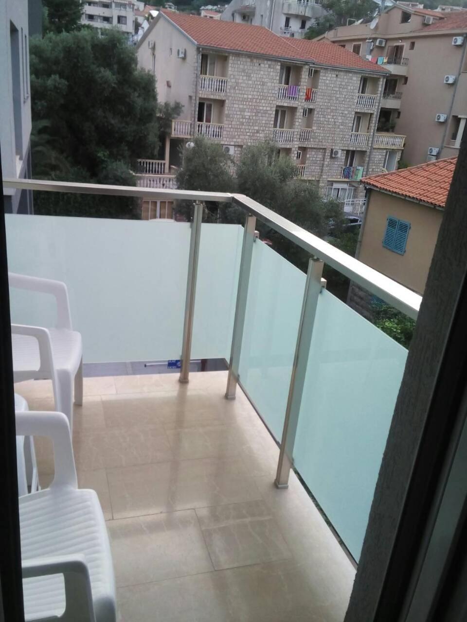 Billy Budva 2018 Appartement Buitenkant foto